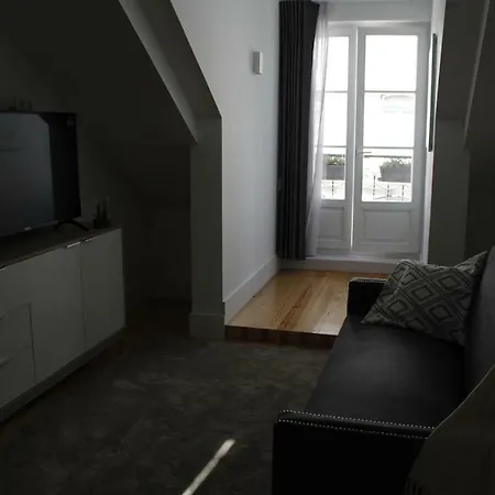 Augusta Street 213 - 4 Dto *