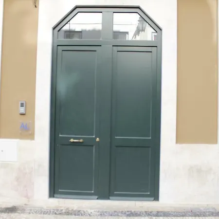 奥古斯塔街213 - 2公寓